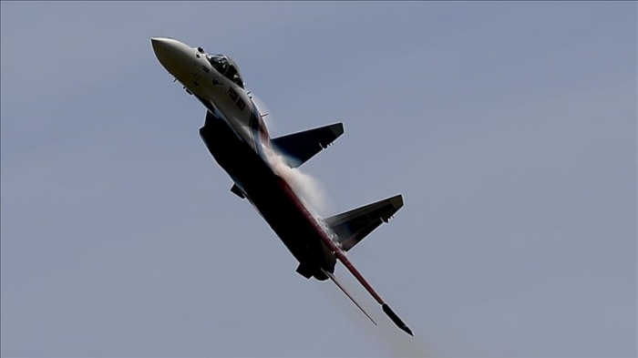 MiG-31 fighter jet crashes in Russia