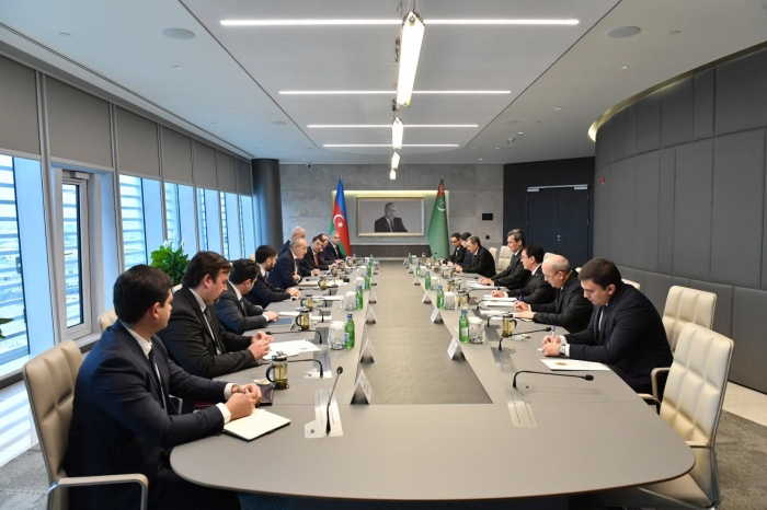   Kooperationserweiterung zwischen Aserbaidschan und Turkmenistan diskutiert  
