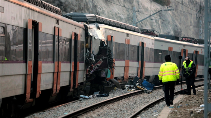 Over 150 injured in Barcelona train crash