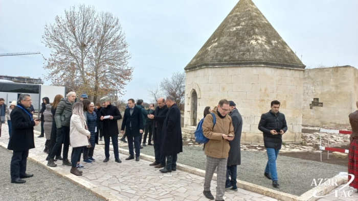   ICOMOS-Vorstandsmitglieder beginnen ihren Besuch in der aserbaidschanischen Region Karabach  