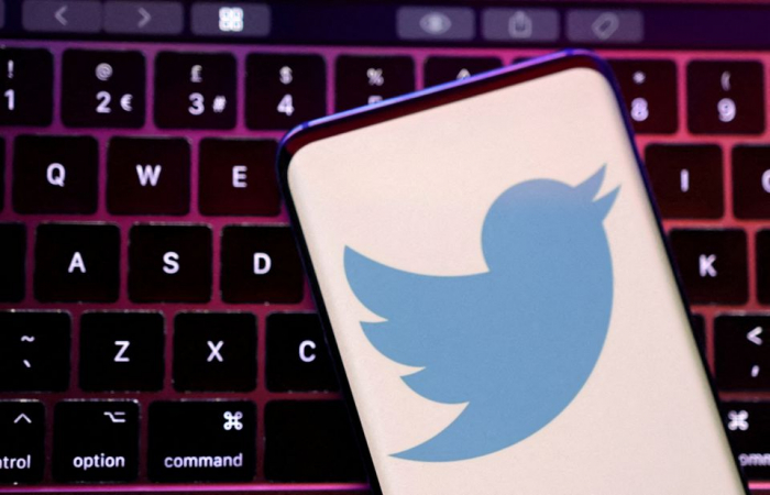 Twitter to relaunch Twitter Blue at higher price for Apple users