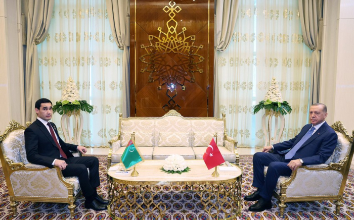   Es gab ein Treffen zwischen den Präsidenten der Türkei und Turkmenistans  