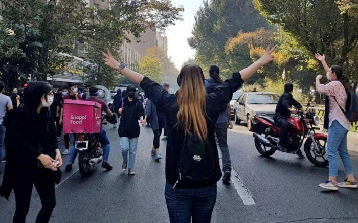  Zahl der Toten der Proteste im Iran ist auf 494 gestiegen 