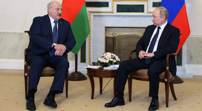 Ukraine to boost Belarus border defences as Putin meets Lukashenko