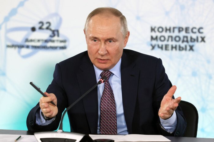    "Ukraynanın tezliklə hərbi ehtiyatları tükənəcək" -    Putin      
