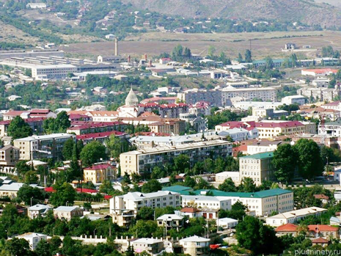 Erməni separatçılar mitinqə hazırlaşır Erməni separatçılar mitinqə hazırlaşır