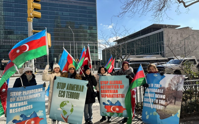   Los azerbaiyanos que viven en Nueva York realizaron una manifestación pacífica frente a la sede de la ONU  