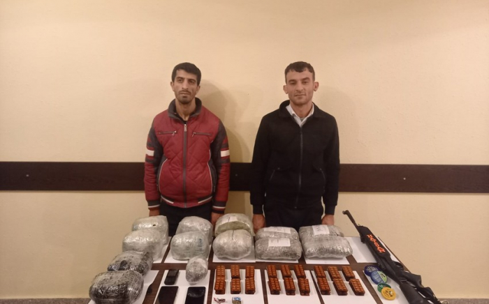 İranla sərnəddə 2 qaçaqmalçı saxlanıldı
İranla sərnəddə 2 qaçaqmalçı saxlanıldı