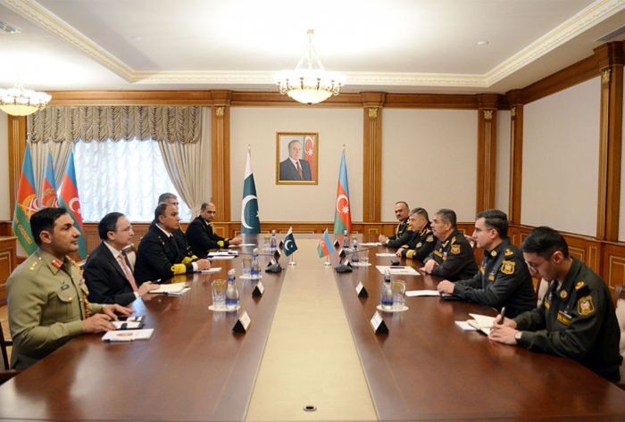   Azerbaijan, Pakistan discuss development of military cooperation  