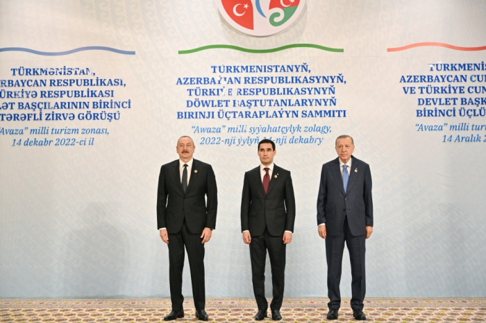 Presidents of Azerbaijan, Turkiye and Turkmenistan hold meeting in limited format