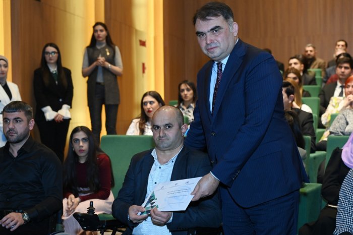 10 əlilliyi olan benefisiara aktivlər təqdim olunub