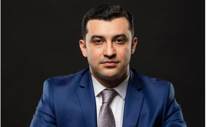 “ABAD” özü bir zamindir. “ABAD”çıların zamini...  
