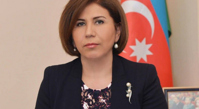 "Nikah yaşı 18 qəbul edilsə, neqativ halların qarşısı alınacaq" - Bahar Muradova
"Nikah yaşı 18 qəbul edilsə, neqativ halların qarşısı alınacaq" - Bahar Muradova
