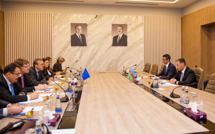 Aztelekom and EBRD discuss cooperation in Baku