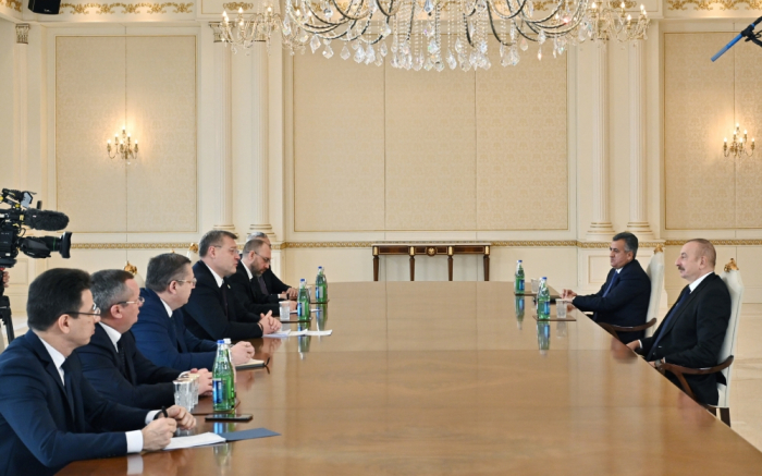  El presidente de Azerbaiyán recibió al gobernador de la región de Astracán de Rusia 