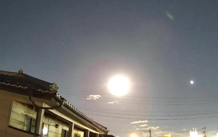 Yaponiyada meteor kameralara düşdü -    VİDEO   