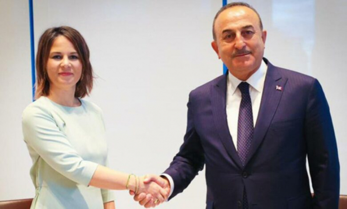  Türkiyə və Fransa XİN başçıları  Cənubi Qafqazdakı durumu  müzakirə ediblər 
