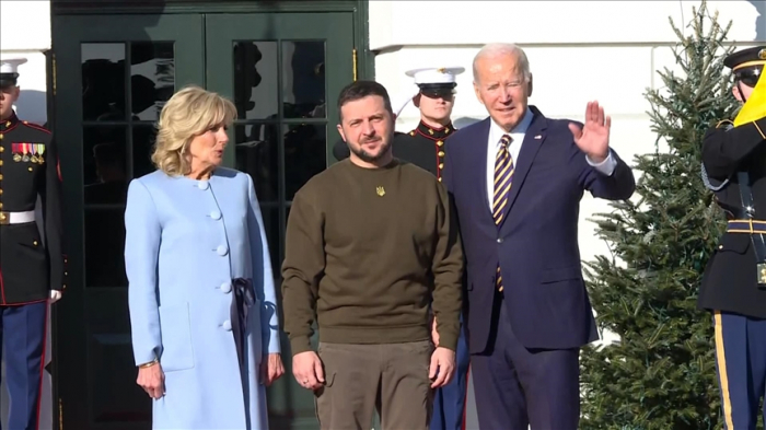   Zelensky est arrivé à la Maison Blanche pour des entretiens avec Joe Biden  