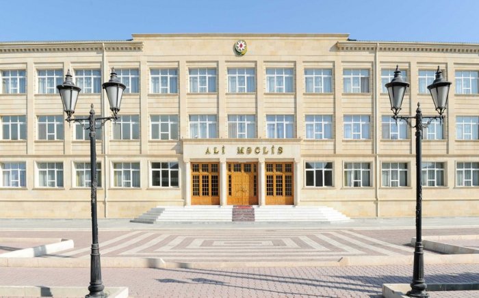  Naxçıvanın büdcəsı təsdiqlənib  