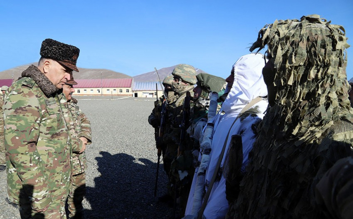 Baş Qərargah rəisi Ermənistanla sərhədə gedib Baş Qərargah rəisi Ermənistanla sərhədə gedib