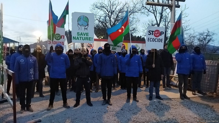  Peaceful protests of Azerbaijanis on Lachin road continue 