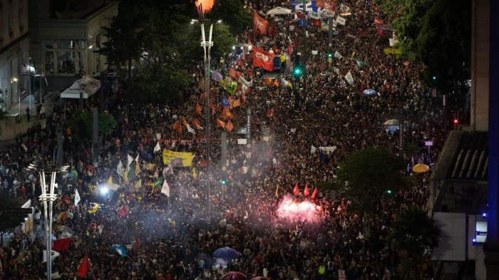 Brazil Congress: Big pro-democracy rallies held to condemn rioters