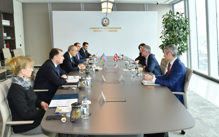 Azerbaijan, UK exchange views over co-op development in various fields