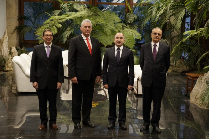   Aserbaidschanischer Botschafter überreicht dem kubanischen Präsidenten Beglaubigungsschreiben  