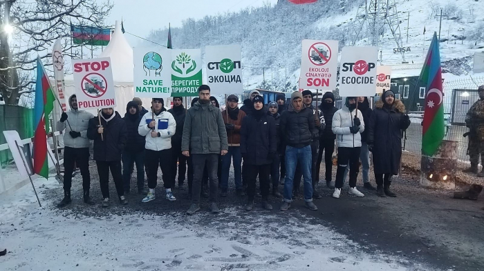   Aserbaidschanische Aktivisten setzen den friedlichen Protest auf der Latschin-Chankendi-Straße seit dem 12. Dezember fort  