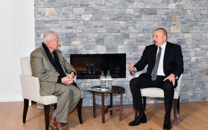    Prezident “Kromatix SA” şirkətinin baş icraçı direktoru ilə görüşüb  
   