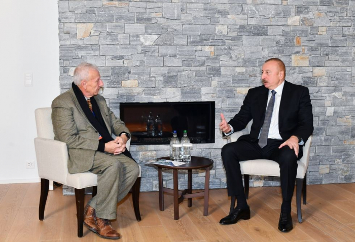  President Ilham Aliyev meets with CEO of Kromatix SA in Davos  