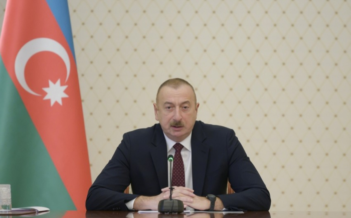   Ilham Aliyev nahm am Runden Tisch zum Thema „Führung der neuen Energierealität“ im Davos Forum teil  
