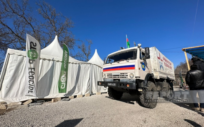  20 Fahrzeuge der Friedenstruppen fuhren ohne Hindernisse von Khankendi nach Latschin 