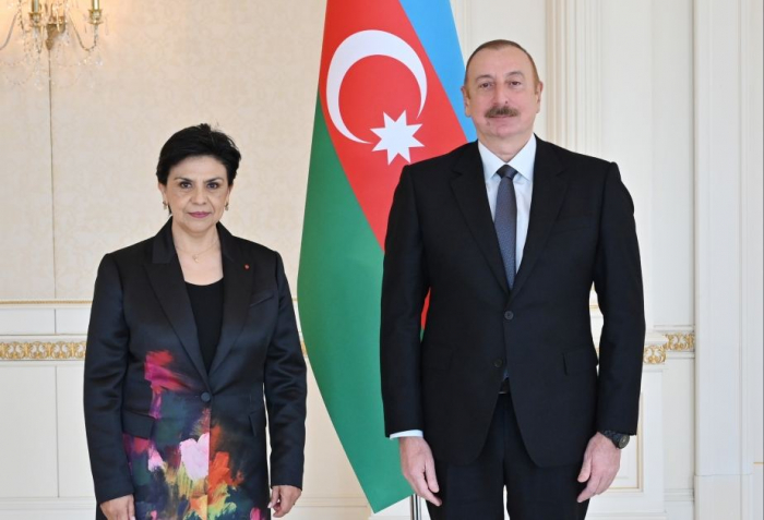   Präsident Ilham Aliyev erhält Beglaubigungsschreiben der neuen mexikanischen Botschafterin  