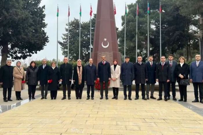 Turkish minister of education visits Azerbaijan