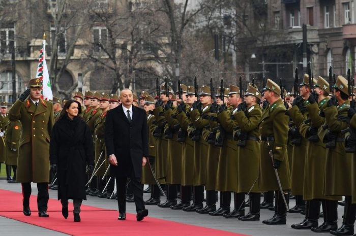  Cérémonie d’accueil officiel du président Ilham Aliyev à Budapest - PHOTOS