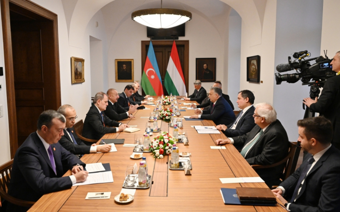  President Ilham Aliyev holds expanded meeting with Hungarian PM Viktor Orban - UPDATED