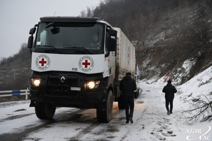  Four ICRC vehicles drive to Lachin without hindrance 