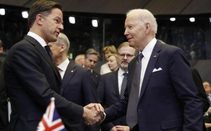   Biden hat mit dem niederländischen Ministerpräsidenten über Waffenlieferungen an die Ukraine gesprochen  