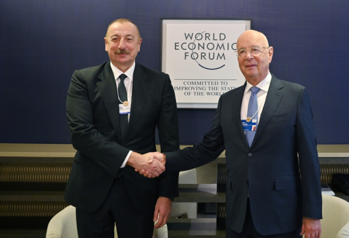   Le président azerbaïdjanais rencontre le président du Forum économique mondial à Davos  
