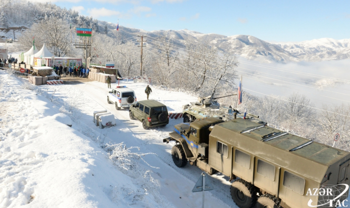   Eight more vehicles belonging to Russian peacekeepers pass freely through protest area   