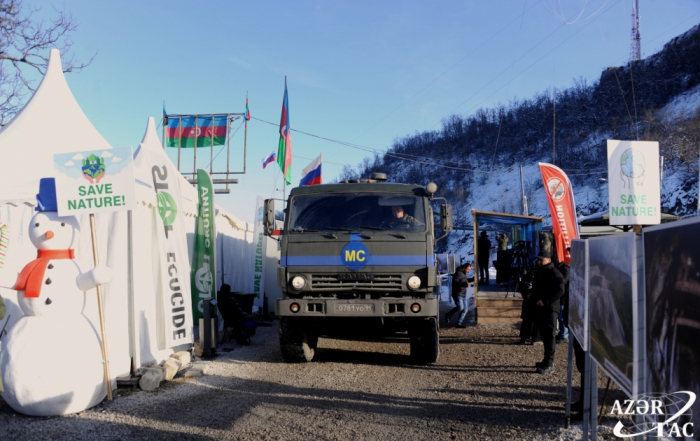   Russian peacekeepers’ supply vehicles pass freely through Lachin-Khankandi road  