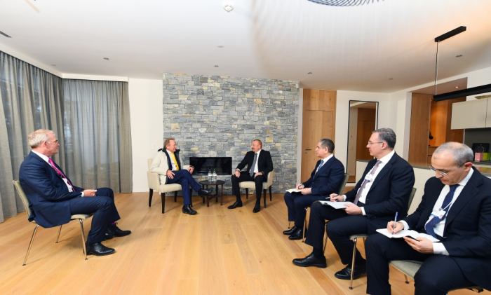 President Ilham Aliyev meets with Executive Chairman of “Fortescue Future Industries” in Davos