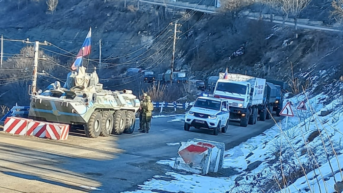  18 vehicles of Russian peacekeepers pass freely through Lachin-Khankandi road 