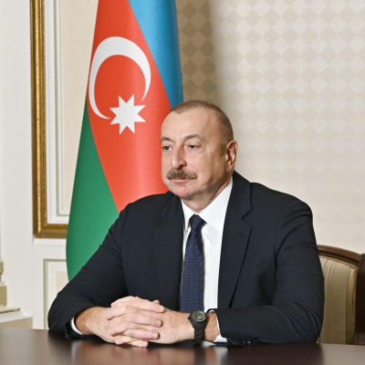 Dövlət başçısı: "Zəngəzur dəhlizindən elektrik enerjisi də ötürülməlidir" Dövlət başçısı: "Zəngəzur dəhlizindən elektrik enerjisi də ötürülməlidir"
