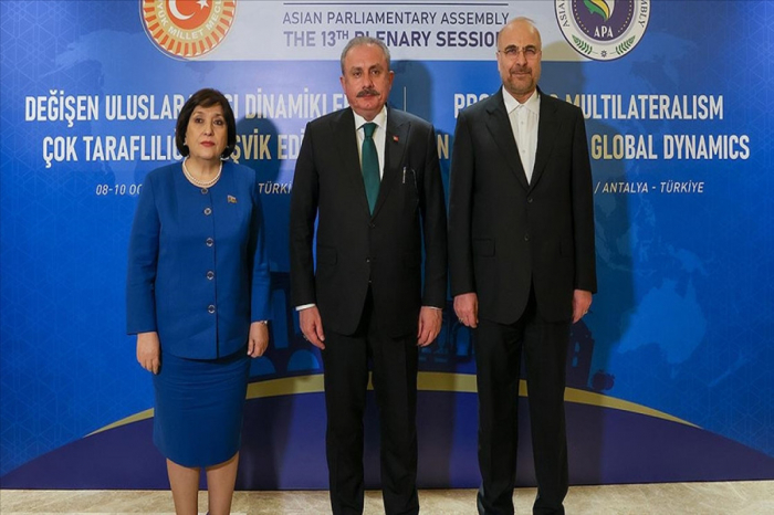 Azərbaycan, Türkiyə və İran parlamentlərinin sədrləri görüşüb Azərbaycan, Türkiyə və İran parlamentlərinin sədrləri görüşüb