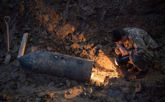  Ekskavatorla 320 kiloluq bomba tapdılar 