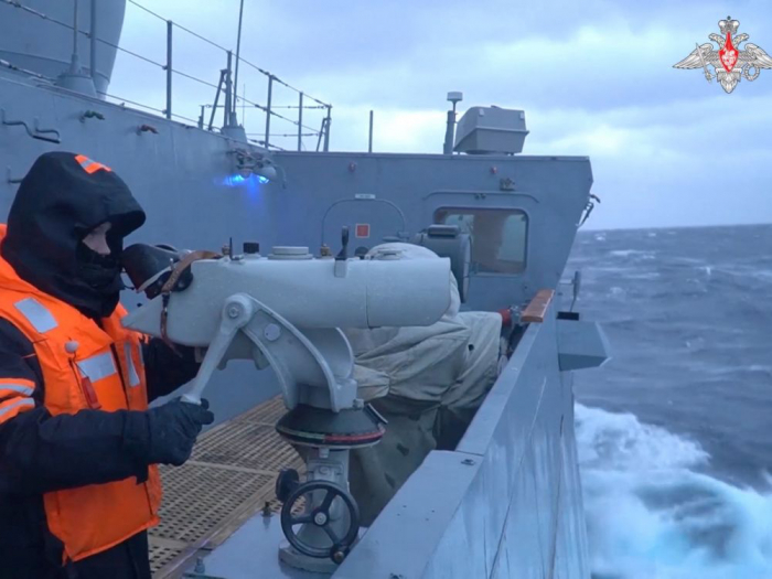 Moscou envoie un navire armé de missiles hypersoniques pour des manoeuvres