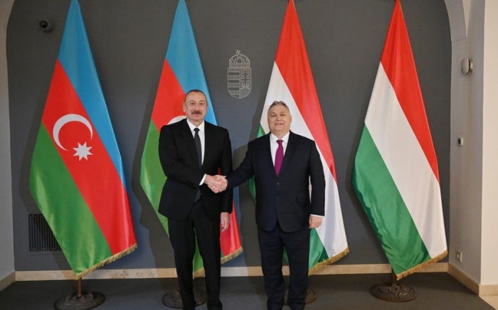   El Presidente de Azerbaiyán y el Primer Ministro húngaro hacen declaraciones a la prensa  