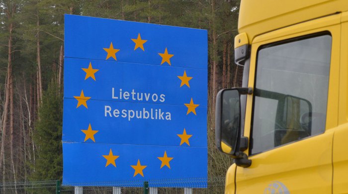  Belarus Latviya və Litva ilə sərhədi pullu etdi   
